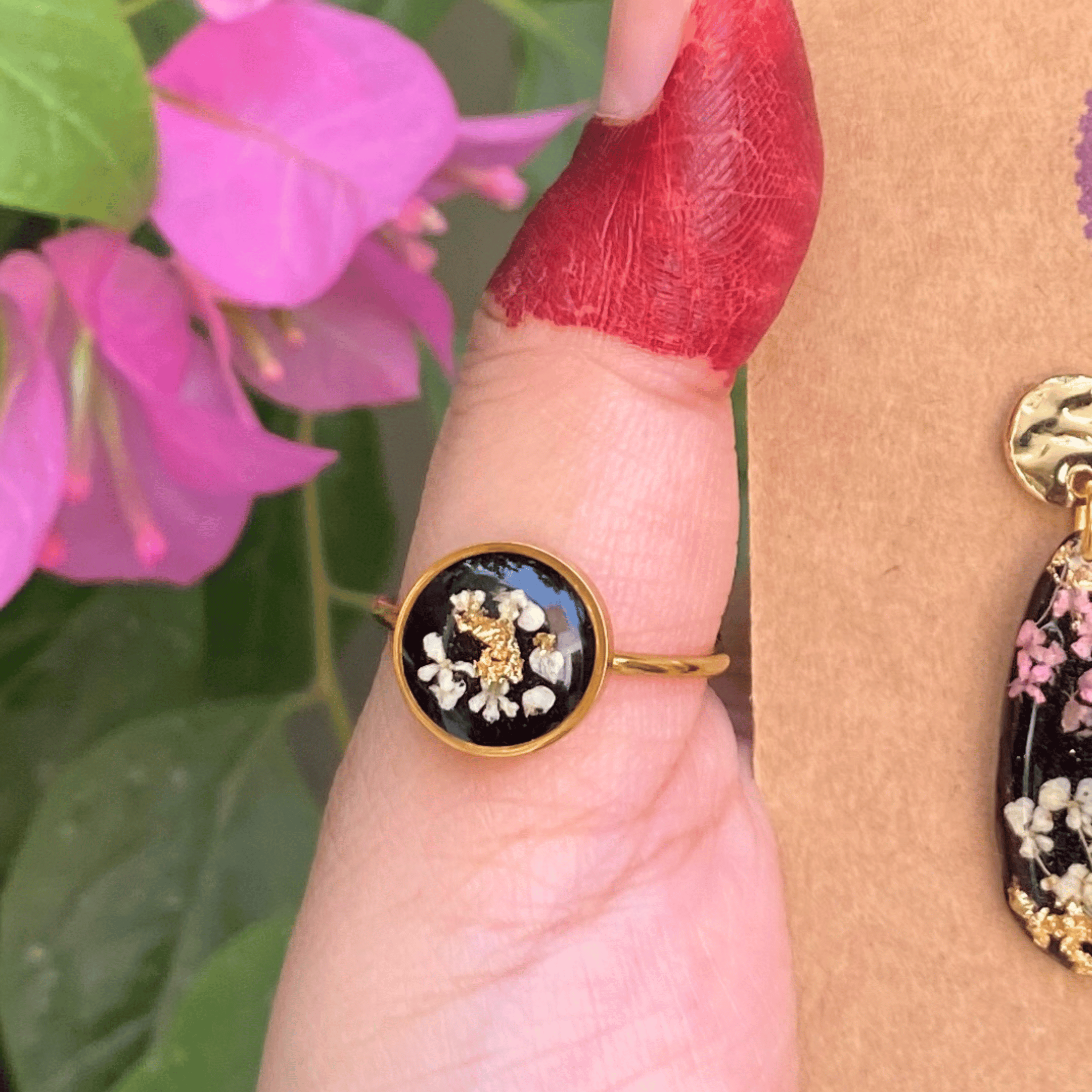 Round dark night ring