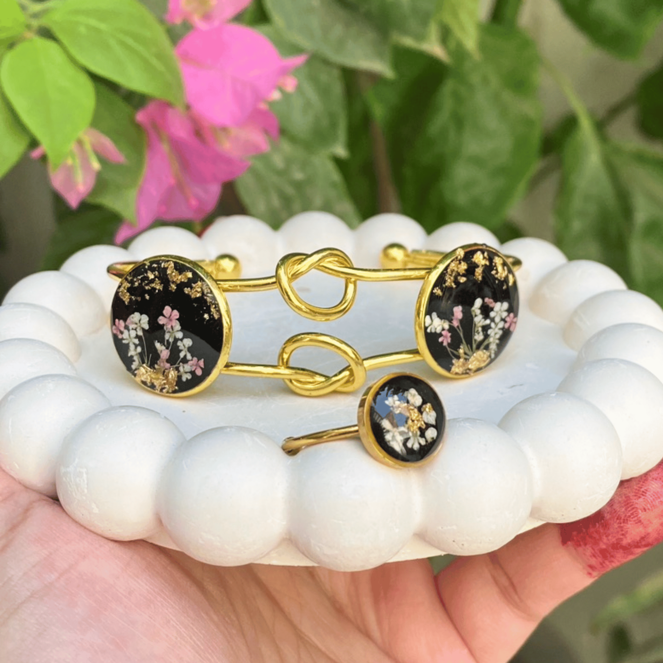 Double base bracelet