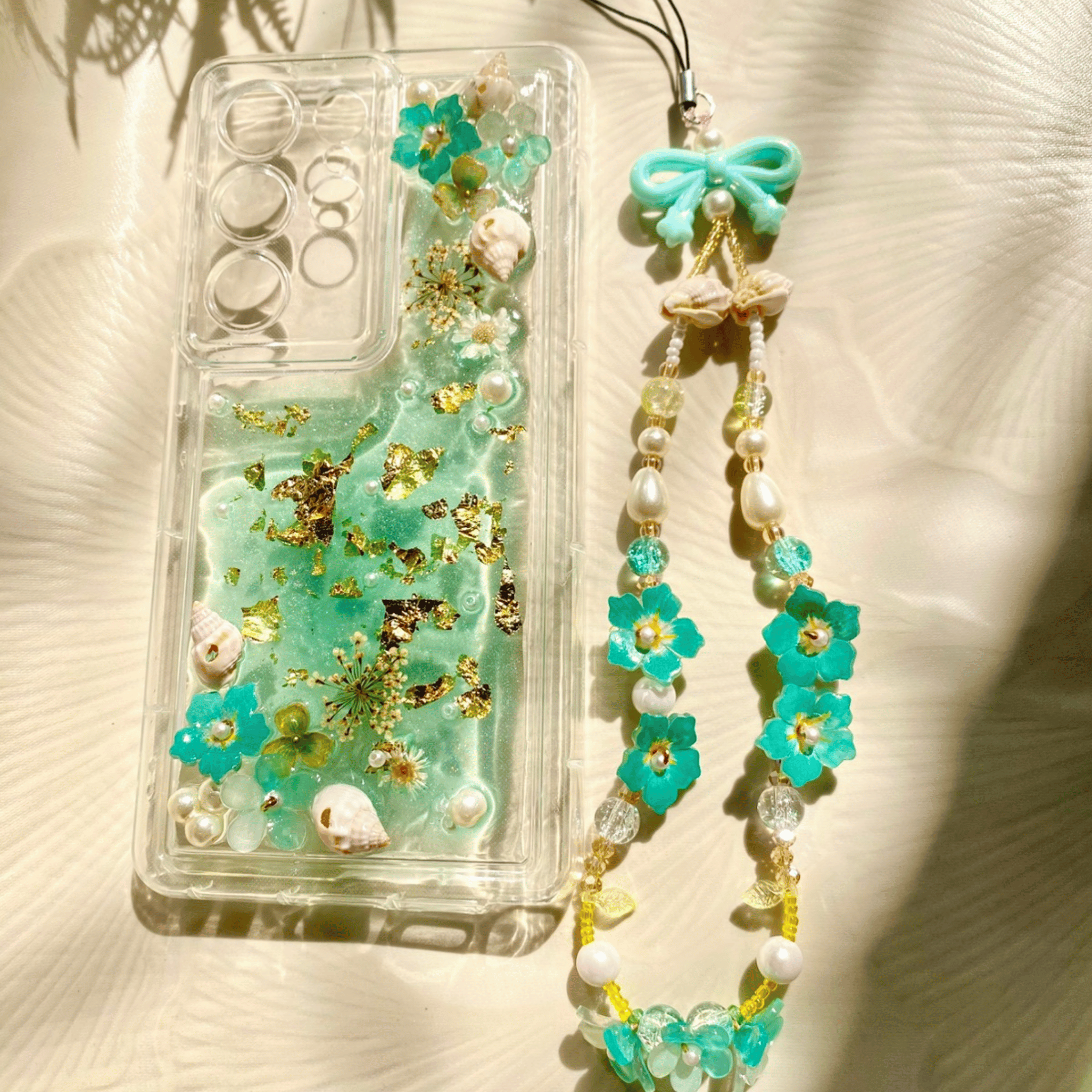 Ocean bloom mobile over and chain