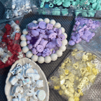3d giant size assorted acrylic charms 20 g