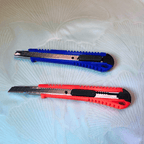 Blade cutter