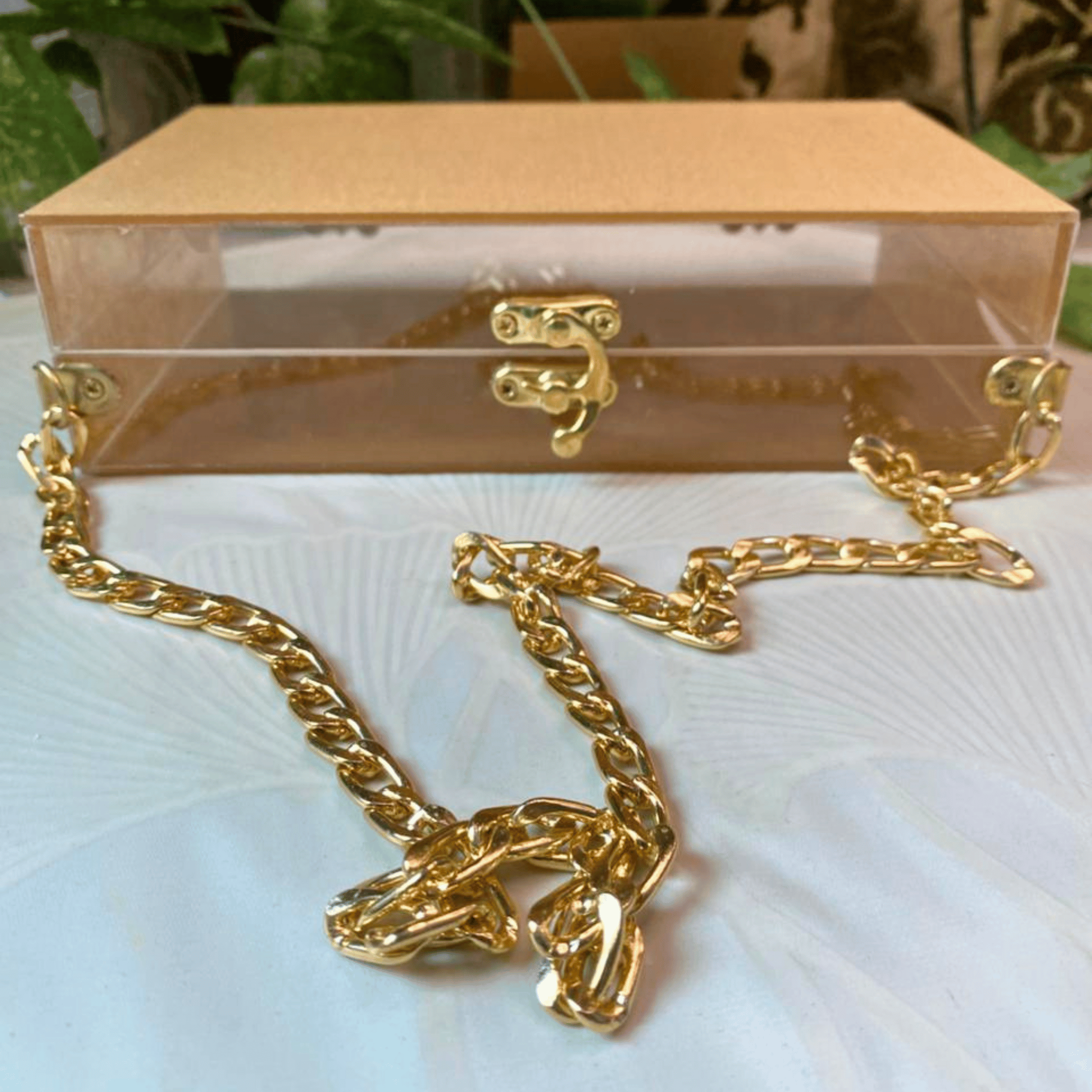 Acrylic bag with chain