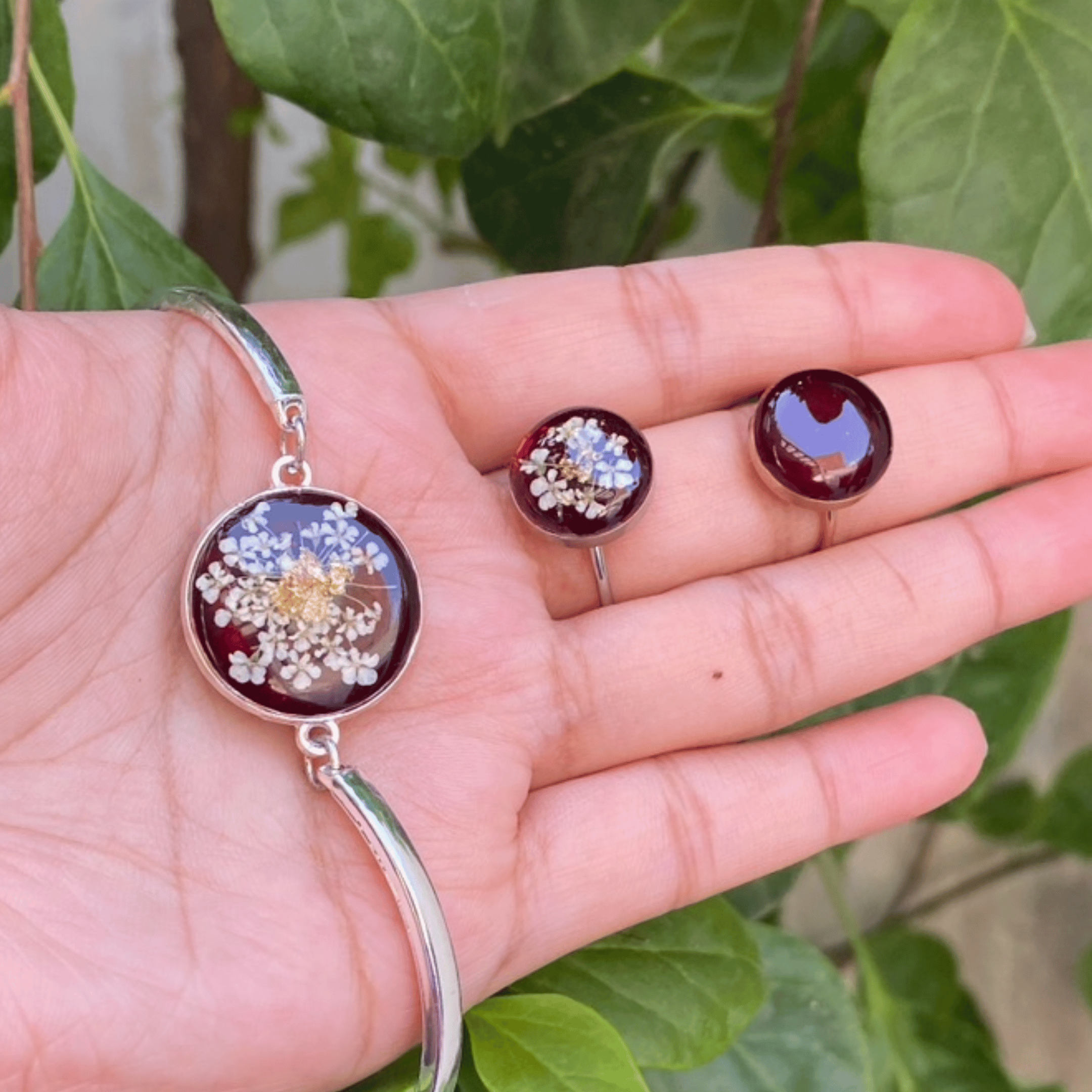 Maroon bloom bracelet